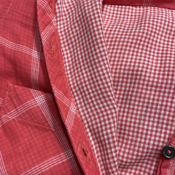 Columbia- Button Down Shirt - Picture 5 of 7